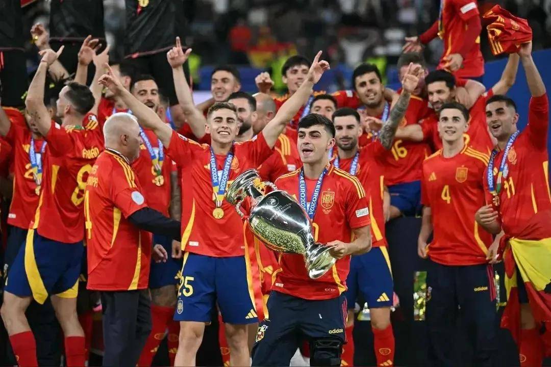 美洲杯的小 美洲杯的小