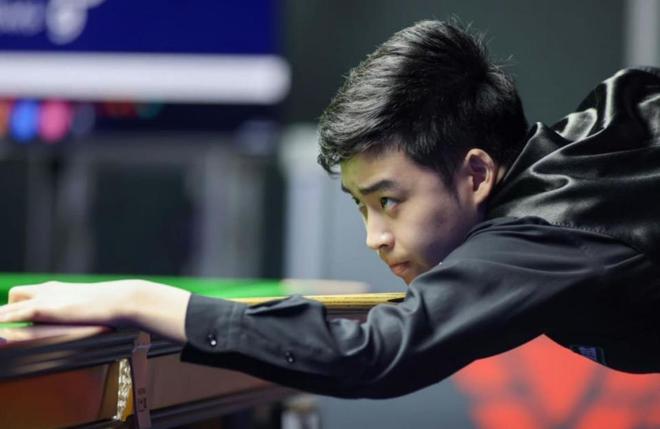 与字母哥组 与字母哥组